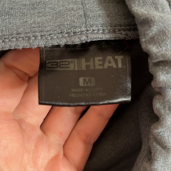 Pullover - Picture 3 of 3